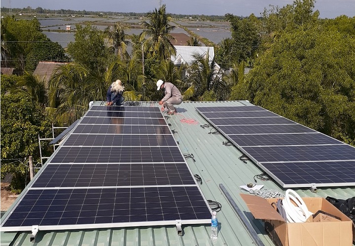 Thời gian hòa vốn khi lắp đặt hệ thống điện mặt trời độc lập 5kW ước tính khoảng 4 năm Thời gian hòa vốn khi lắp đặt hệ thống điện mặt trời độc lập 5kW ước tính khoảng 4 năm