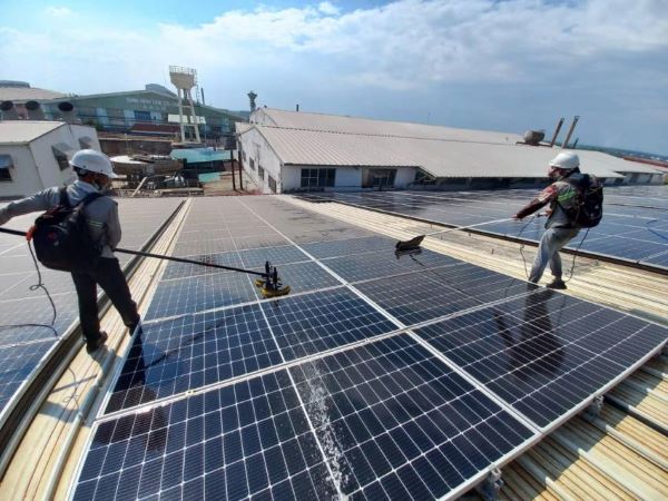 Đầu tư điện năng lượng mặt trời áp mái để nhận lãi cao Đầu tư điện năng lượng mặt trời áp mái để nhận lãi cao