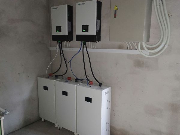 Các thiết bị lắp điện năng lượng mặt trời tại Củ Chi cho hệ 12kWp