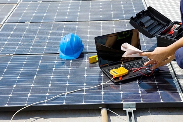 Chính sách bảo hành hệ thống điện mặt trời bao gồm bảo hành sản phẩm và bảo hành lắp đặt Chính sách bảo hành hệ thống điện mặt trời bao gồm bảo hành sản phẩm và bảo hành lắp đặt