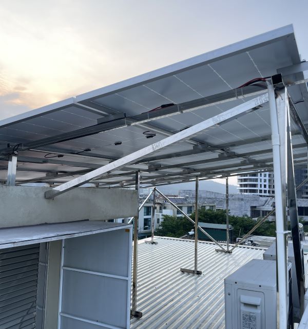 Nhu cầu sử dụng điện vào ban ngày nên lắp điện mặt trời hòa lưới bám tải