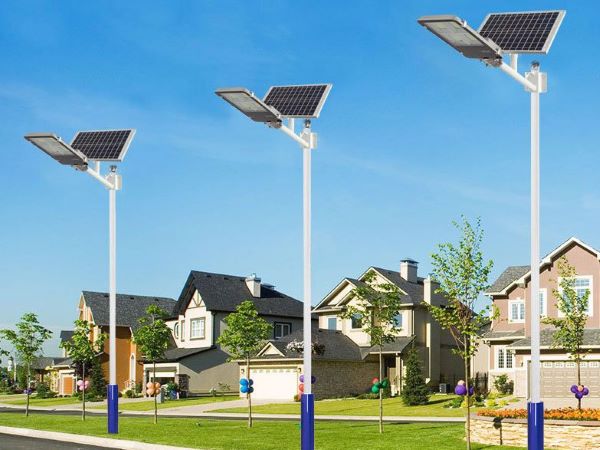 Đèn đường năng lượng mặt trời có khả năng chiếu sáng liên tục