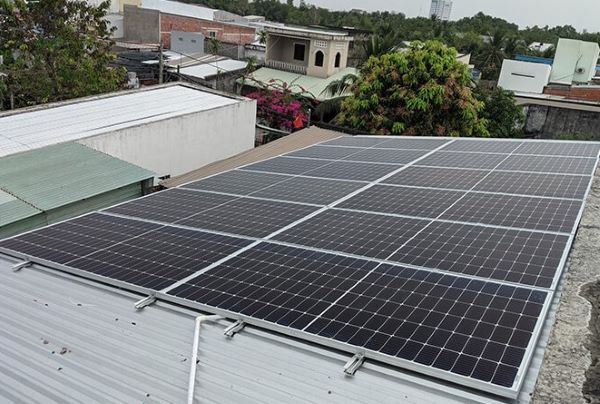 Hệ thống điện năng lượng mặt trời 5kW gồm những gì? Hệ thống điện năng lượng mặt trời 5kW gồm những gì?