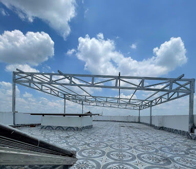 Lắp đặt khung giá đỡ chịu lực tấm pin mặt trời tốt Lắp đặt khung giá đỡ chịu lực tấm pin mặt trời tốt