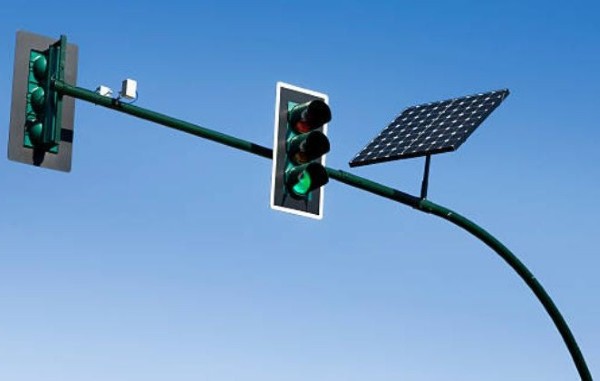 Pin năng lượng mặt trời ứng dụng trong giao thông Pin năng lượng mặt trời ứng dụng trong giao thông