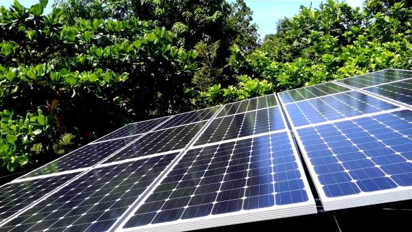 Yếu tố hướng và góc nghiêng ảnh hưởng đến hiệu suất tấm pin